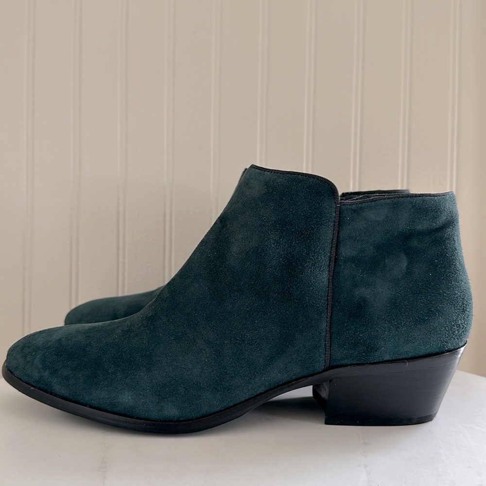 Sam Edelman Petty Ankle Boot in Everest Suede